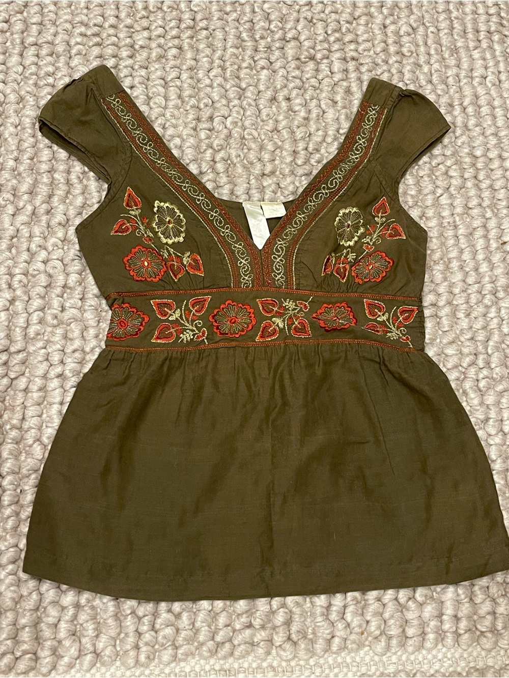 Embroidered V-Neck Sleeveless Top